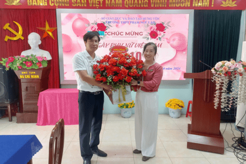 HOẠT ĐỘNG CHÀO MỪNG KỈ NIỆM NGÀY 20/10 CỦA TRƯỜNG THPT PHẠM NGŨ LÃO NĂM HỌC 2024-2025