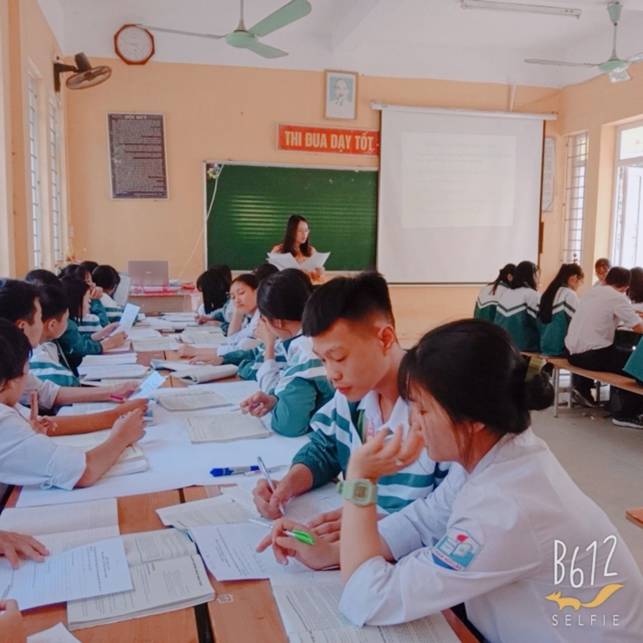 Nhóm Ngữ văn dạy minh họa bài: PHONG CÁCH NGÔN NGỮ SINH HOẠT (tiết 1)