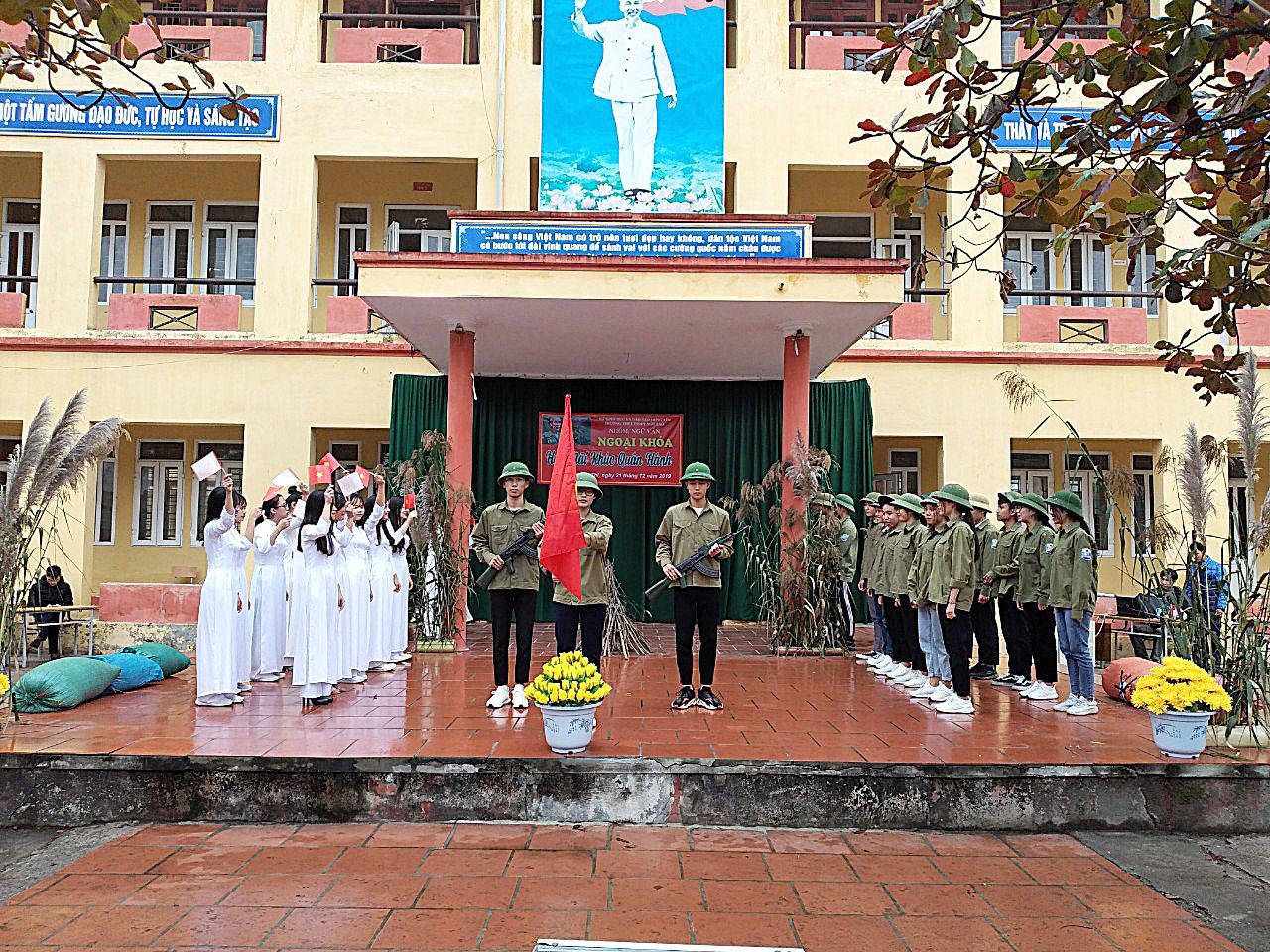 XÚC ĐỘNG VÀ TỰ HÀO: “HÁT MÃI KHÚC QUÂN HÀNH”